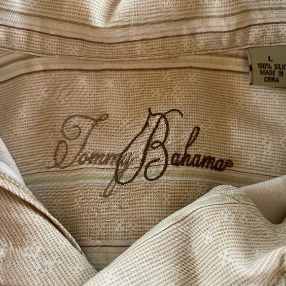 Men's Beige with subtle Green and Brown lines Tommy Bahama Shirt. - Picture 2 of 2